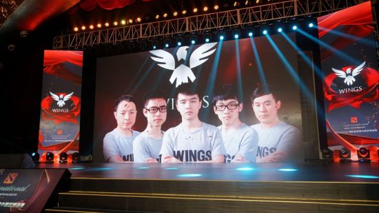 知名主播支持三角洲毁号事件引发热议